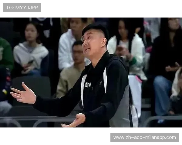 CBA球迷的激情点燃夜色，cba篮球文